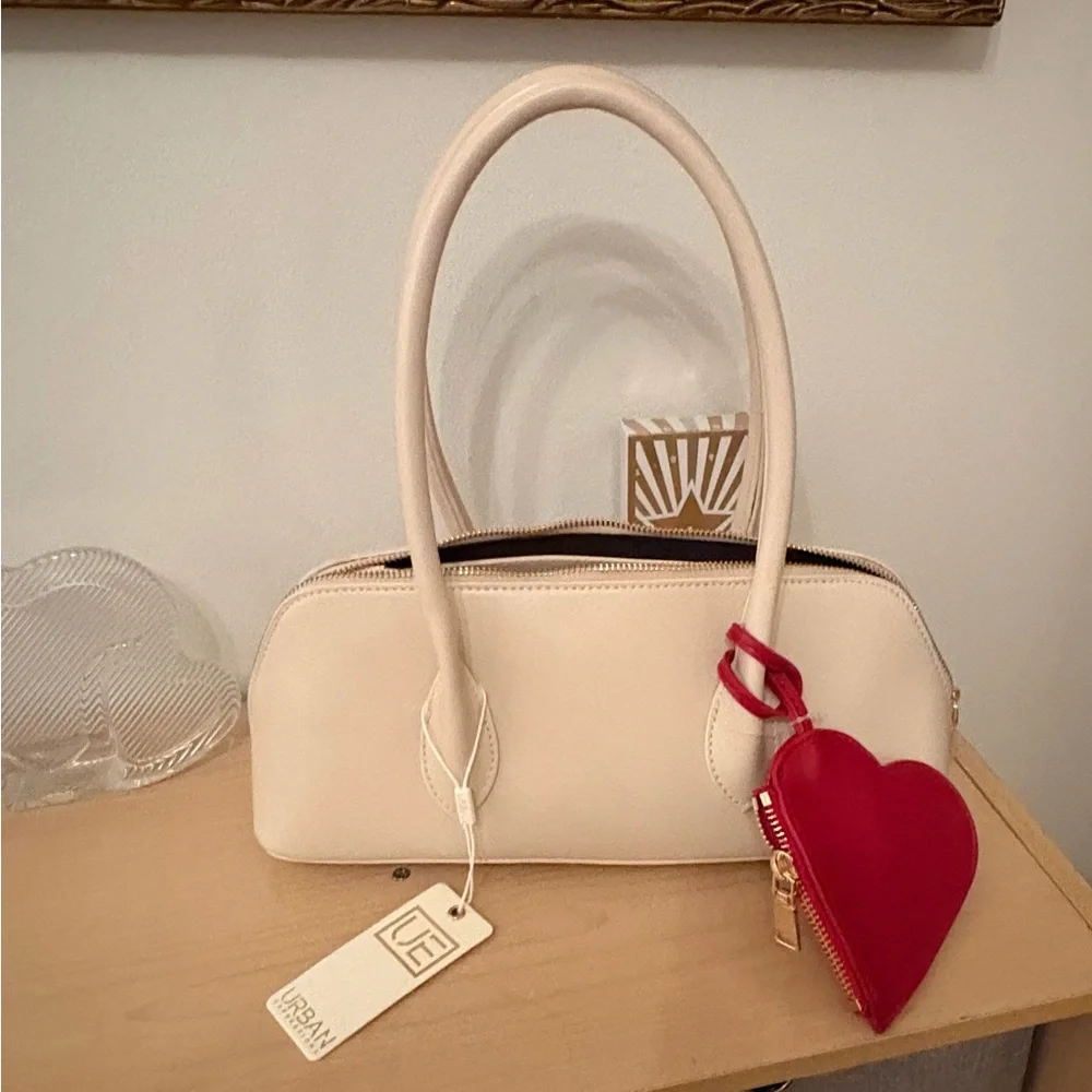 Urban Expressions Oatmilk Double Handle Handbag with Red Heart Zipper Pouch NWT - Picture 2 of 7